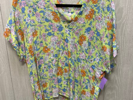 Top Short Sleeve By Clothes Mentor In Floral Print, Size: M For Discount