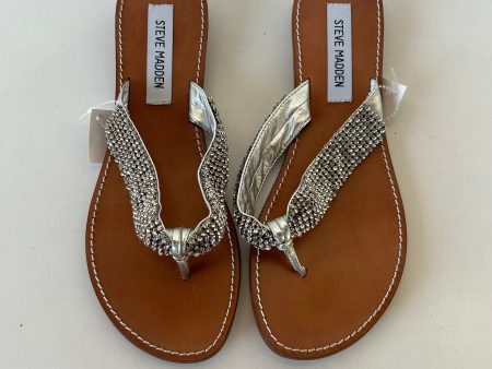 Sandals Flip Flops By Steve Madden In Silver, Size: 7.5 Supply