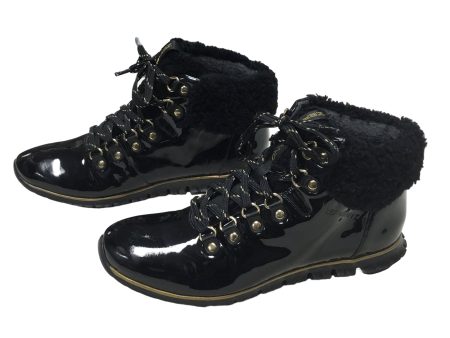 Boots Snow By Cole-haan  Size: 6 For Sale