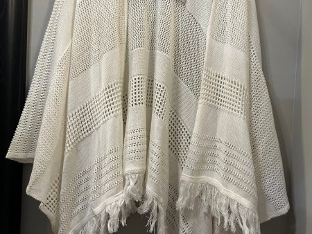 Shawl By Lane Bryant In White, Size: Osfm Online