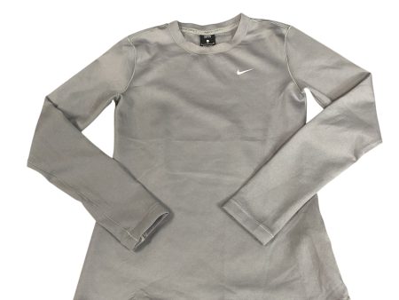 Athletic Top Long Sleeve Collar By Nike Apparel In Grey, Size: S Hot on Sale